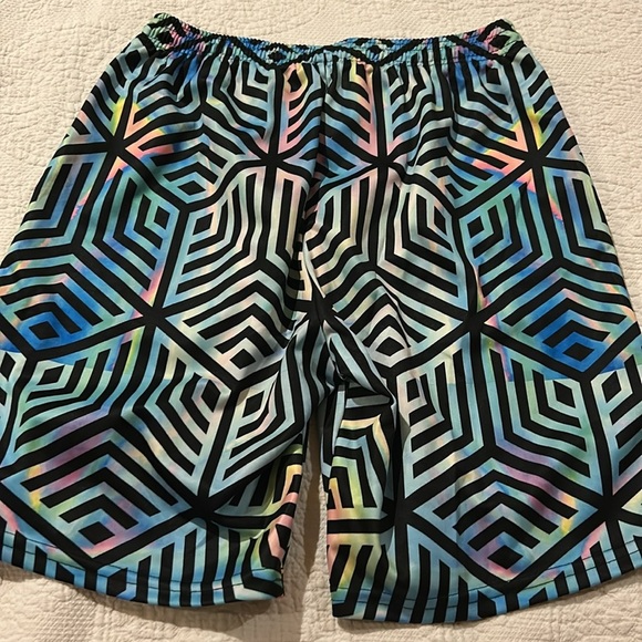 EDM Geometric Patterned Shorts. Festival Music tie-dye. Nearly New. 30 - Picture 7 of 7